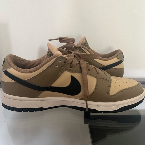 Nike Women’s Dunks Dark Driftwood Size 9 - Picture 1 of 2